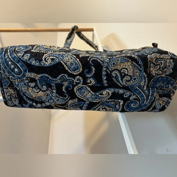 Vera Bradley Black and Gold Paisley 3 Piece Set - Picture 9 of 16